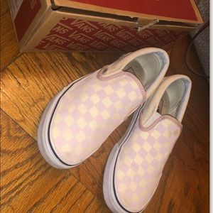 I am selling vans size 6.5 in women.